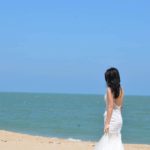 ถามกันให้สนั่น อีฟ อภิสร์ญา สวมชุดเจ้าสาวสีขาว โพสต์หวานจนน้ำตาลขึ้น