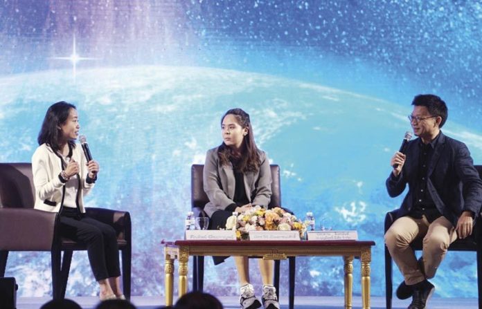 กำลังใจ ปาฏิหาริย์แห่งชีวิต : หน้าสตรี