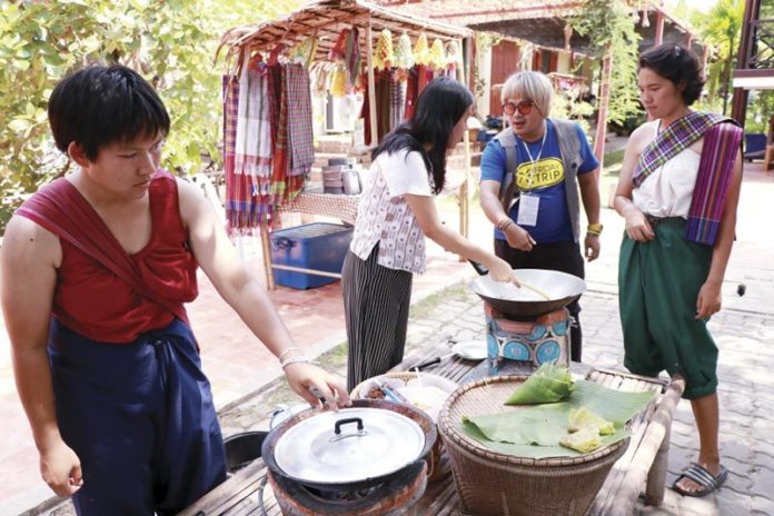 เที่ยวอร่อยลิ้น ถิ่นลพบุรี : ข่าวสดหรรษา