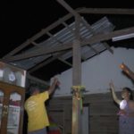 สระบุรีอ่วม! พายุซัดบ้านพังกว่า 60 หลัง 3 หมู่บ้านไฟฟ้าดับ โกดังทรุดทับรถเสียหาย