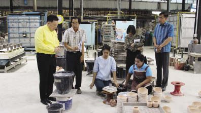 คนโทนํ้าอภิเษก โรงโอ่งเมืองราชบุรี