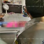 ลูกเขยช็อก! แม่ยายรมควันฆ่าตัวคาบ้าน เผยปมเครียดจัด-เคยพยายามฆ่าตัวมาแล้ว
