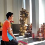 ไม่กลัวฤทธิ์เดช! สาวแสบย่องฉกชุดแก้บน กุมารทอง-เงินทำบุญ ศาลพันท้ายนรสิงห์