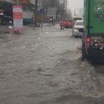 เจอฝนถล่มกรุงซู่เดียว! ถนนแจ้งวัฒนะท่วมแล้ว รถติดหนึบ จับตาตกซ้ำ