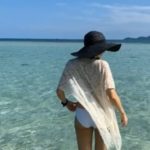 เซียะไม่มีตก! นุสบา ควงสามีสวีตเกาะสมุย ใส่บิกินีขาวอวดแซ่บรับลมร้อน