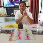 คนจะเฮง! ‘ขวัญชัย ไพรพนา’ รวยเละ ถูกหวย 58 ใบ หลังได้เลขเด็ดวันคลอดหลาน