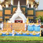 นายกฯ เป็นประธานประกอบพิธีเสกน้ำพระพุทธมนต์  ก่อนเชิญไปยังวัดพระแก้วพรุ่งนี้