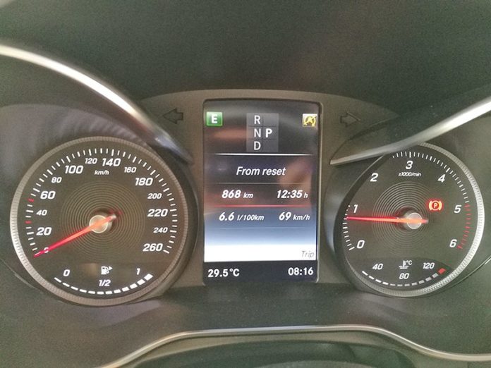 เบนซ์‘GLC 250 d 4MATIC’