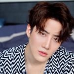 ไมค์ พิรัชต์ ตื่นเต้นประกบ เพียร์ซ บรอสแนน เข้าฉากเผลอมองจนลืมบทตัวเอง