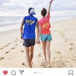 ก้อย โพสต์โมเมนต์หวาน เดินจับมือ พี่ตูน ริมทะเล บอกอยู่ด้วยกันแล้วเวลาผ่านไปเร็ว