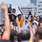 'ธนาธร' ปฏิเสธทุกข้อกล่าวหา งง 'ศรีวราห์' บอกให้ขึ้น 'ศาลทหาร'