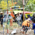 แข่งลูกหนู วันสงกรานต์ ประเพณีมอญหาชมยาก ที่วัดเขียนเขต จ.ปทุมธานี (ภาพชุด)