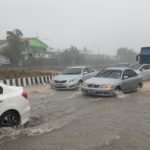 พัทยาอ่วม พายุฤดูร้อนเล่นงาน ฝนซัด 2ชม. ท่วม! น้ำทะลัก ไหลเชี่ยว รถติดเป็นอัมพาต