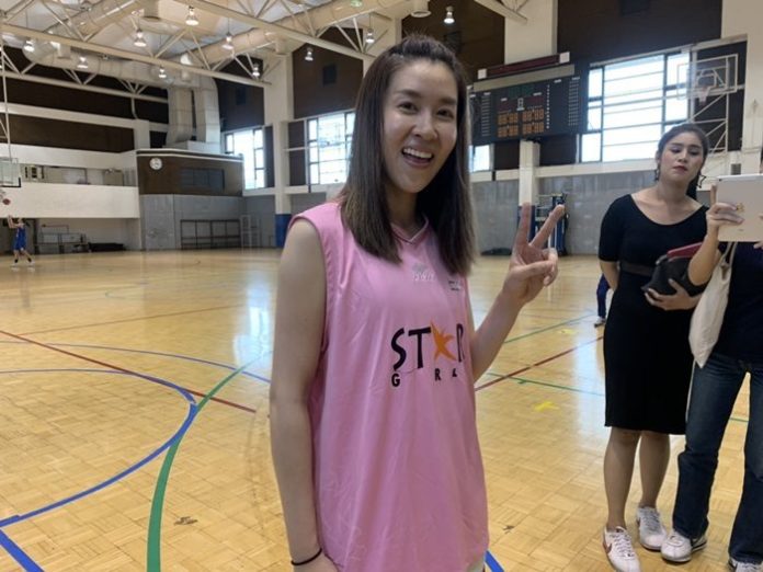 เชียร์-ฑิฆัมพร