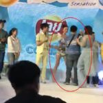 ใหม่ ดาวิกา ระทึกกลางเวที ชายแปลกหน้าวิ่งโผกอด สุดช็อกไม่นึกจะเจอแบบนี้!