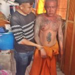 รวบคาผ้าเหลือง พระโหด กระทืบหลวงลุงมรณภาพคาเท้า ฉุนโดนด่ากินเหล้าในวัด