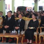 สมชาย วงศ์สวัสดิ์-ครอบครัวชินวัตร ร่วมพิธีฌาปนกิจศพแม่สามียิ่งลักษณ์