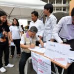 ลานโพธิ์ คึกคักล่าชื่อถอดกกต. จ่านิวซัด “ประยุทธ์-อภิรัชต์” ไร้วุฒิภาวะ ปั่นขวาพิฆาตซ้าย