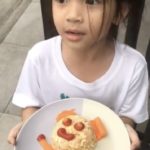 สายกิน! น้องมะลิ ซุ่มเงียบกินขนม แม่โบว์ ขอแบ่ง-เจอสายตาตอบกลับสุดฮา
