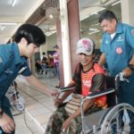 มูลนิธิป่อเต็กตึ๊ง สงเคราะห์สังคม มอบรถเข็นวีลแชร์แก่ผู้พิการด้อยโอกาส
