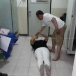 ต้องรอญาติกลับ ตร.ทำแผน ไอ้ใจฆ่าโหด อ้างรักเมียมาก ลืมนึกว่าลูกเลี้ยงท้อง!