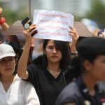 'ภูมิธรรม' ให้กำลังใจ 'ธนาธร' หวั่นเกิดภาพซ้อนอดีต ก่อความขัดแย้งให้ประเทศ