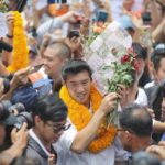 'ภูมิธรรม' ให้กำลังใจ 'ธนาธร' หวั่นเกิดภาพซ้อนอดีต ก่อความขัดแย้งให้ประเทศ