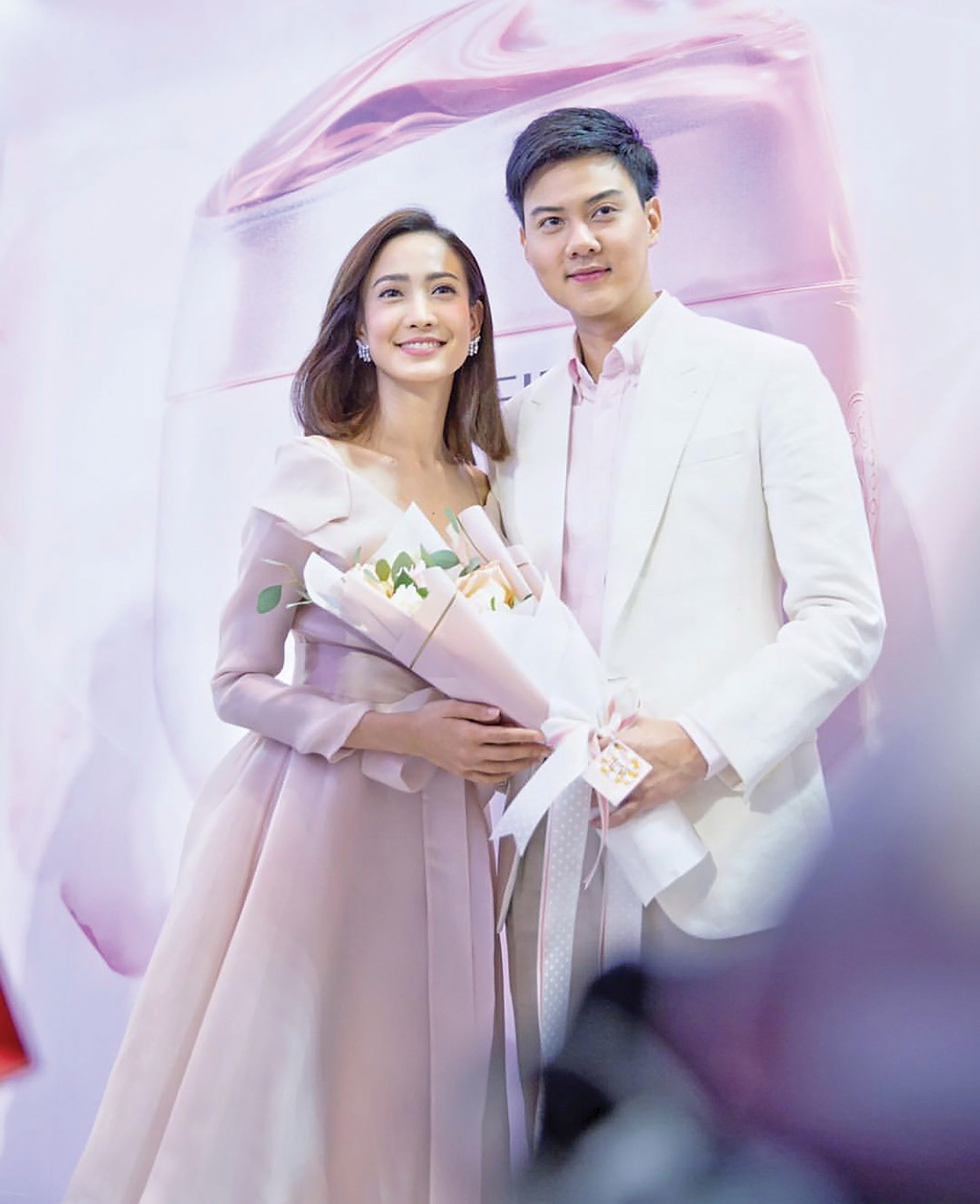 ‘แต้ว’ขำ‘ต้น’เดินสายแจกการ์ด โป๊ะแตกงานเพื่อน