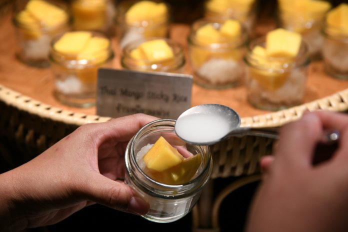 ห้ามพลาด 10 เมนูเด็ดร้านฮาร์เบอร์