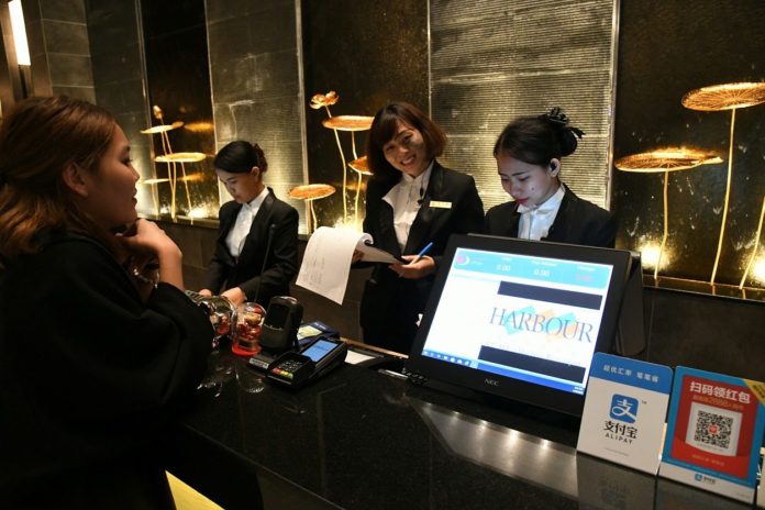 ห้ามพลาด 10 เมนูเด็ดร้านฮาร์เบอร์