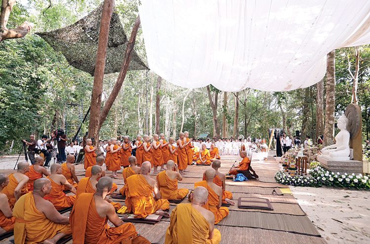 12 สามเณรน้อย ตามรอยพุทธทาส