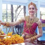 ‘สงกรานต์’ย้อนยุคคึกคัก นางเอกซุป’ตาร์งามอย่างไทย : สดบันเทิง