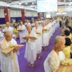 คนฝั่งธนบุรี อุปสมบท 305 รูป เฉลิมพระเกียรติ ในหลวง ร.10