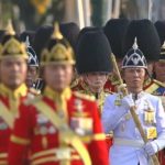 พสกนิกรเปล่งเสียง 'ทรงพระเจริญ' พระราชินี-เจ้าฟ้าพัชรกิติยาภา ทรงพระดำเนินในขบวนฯ
