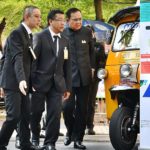 'บิ๊กตู่' ทูลเกล้าฯแล้ว! ประธานสภา-ประธานวุฒิ ย้ำ! ทุกอย่างจะเกิดขึ้นอยู่ที่ปชช.