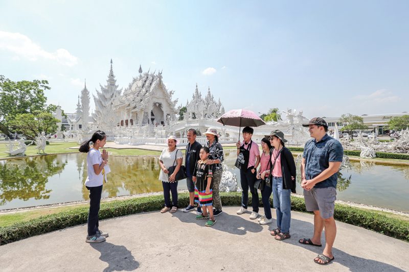 ละอ่อนพาแอ่ว