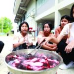 สีโกงกางบางตะบูน มัคคุเทศก์ป่าชายเลน : สดจากเยาวชน