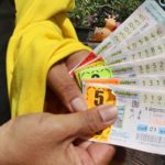 โป๊งเหน่ง เชิญยิ้ม สุดเฮงถูกเลขท้าย 2 ตัว 60 ใบ โร่แก้บนกุมารเจ้าสัวเฮง