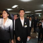 ช่อ ยันสวมชุดขาวดำถูกกาละเทศะ ย้อนดู "หมอพรทิพย์" หัวม่วงเข้าประชุมสภา!