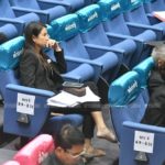 เปิดภาพ ส.ส.ปารีณา เจ้าของ 'อีช่อ' คำท้องถิ่น ร่วมประชุมรัฐสภา พร้อมโหวตนายกฯ