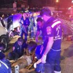 หญิงท้องดับคาที่! กระบะเสยรถบรรทุกเงาะ สิบล้อตามชนซ้ำเหินตกทางด่วนสลด