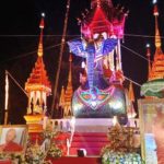 ตะลึงทั้งงาน! เผาพระดังเชียงใหม่สังขารไม่ไหม้ไฟ ลูกศิษย์เห็นเลขเด็ดในกองฟืน