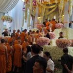 5 หมื่นชีวิตไว้อาลัย กำนันเป๊าะ พ่อค้า-แม่ค้าหาดบางแสน พร้อมใจหยุดขายของร่วมงาน