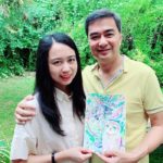 ลูกสาวมาร์ค ให้กำลังใจพ่อ ประกาศลาออกส.ส. สนับสนุนทำสิ่งที่รัก