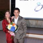 โบ ชญาดา มาแล้ว! ร่วมยินดี ฟลุค คุกเข่าขอ นาตาลี แต่งงานสุดโรแมนติก