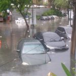 ยังท่วมวิกฤต! กรุงกระอักฝนถล่มหนัก ห้วยขวาง-พระราม 9 รถจมไปครึ่งคัน