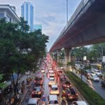 จะถึงบ้านกี่โมง! คนล้นทะลัก‘บีทีเอส-เอ็มอาร์ที’ ป้ายรถเมล์ยังเกินรับไหว