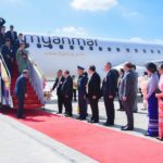 อองซานซูจี ถึงไทยแล้ว! ร่วมประชุมสุดยอดอาเซียน บิ๊กป้อมรอต้อนรับ
