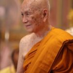 พระสังฆราช ประทานพระวโรกาสให้ประชาชนถวายสักการะ ในวาระวันคล้ายวันประสูติ