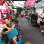 พ่อค้าโอด! ตลาดสำเพ็ง เงียบเหงาสุดในรอบ 50 ปี นั่งรอลูกค้าจนหลับคาร้าน